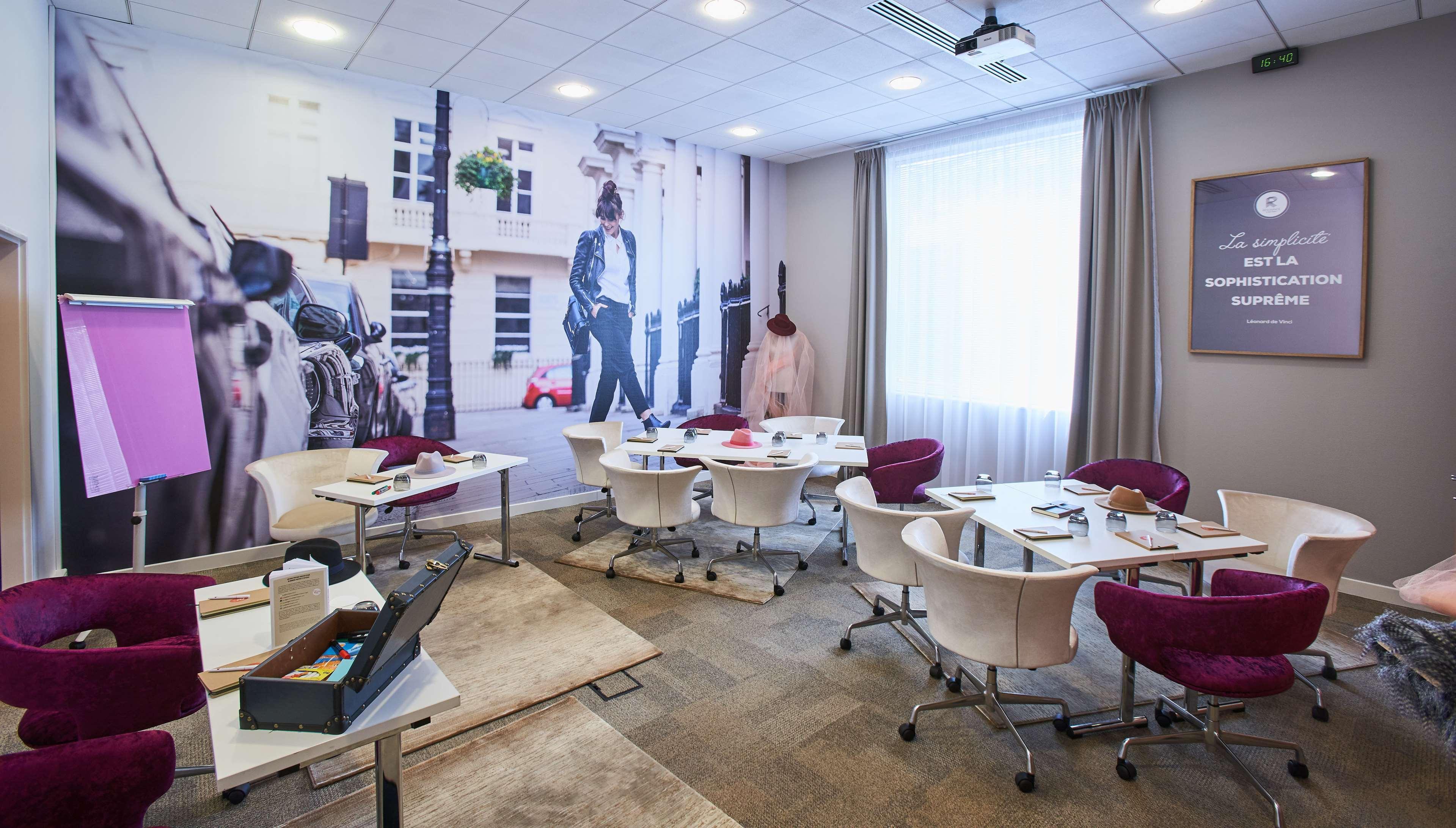 Best Western Plus Paris Saclay Buitenkant foto