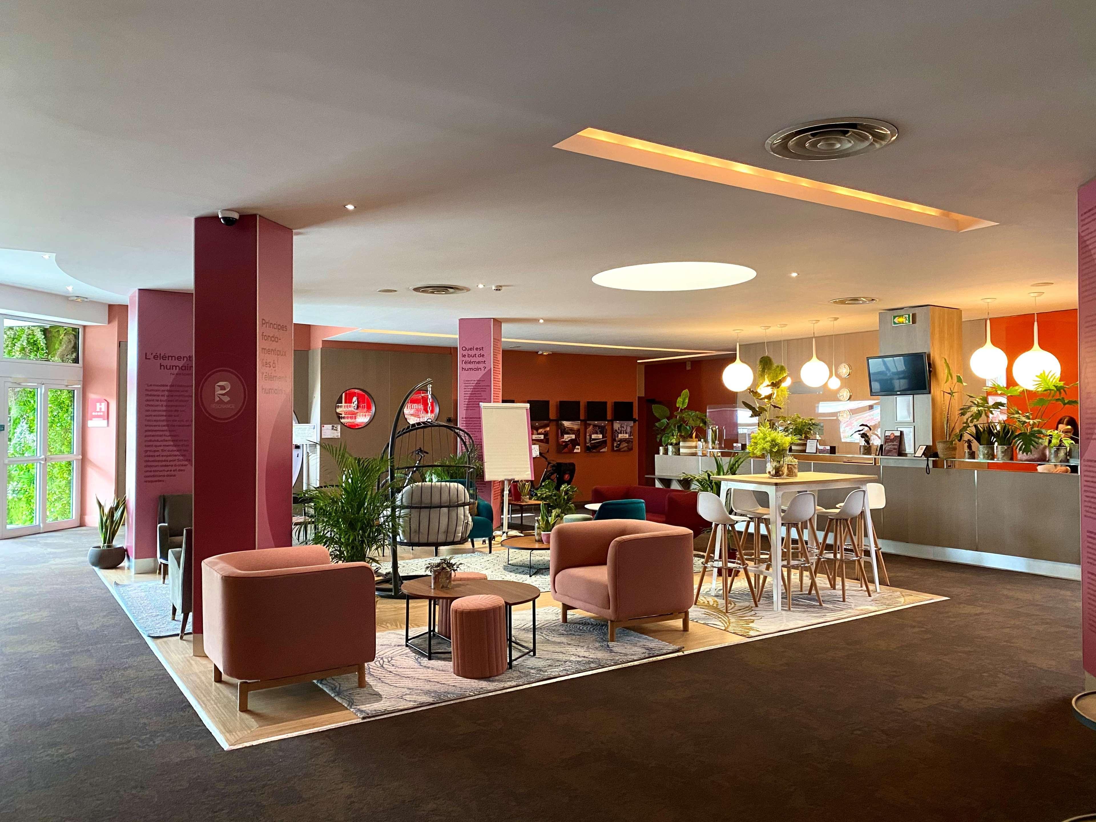 Best Western Plus Paris Saclay Buitenkant foto